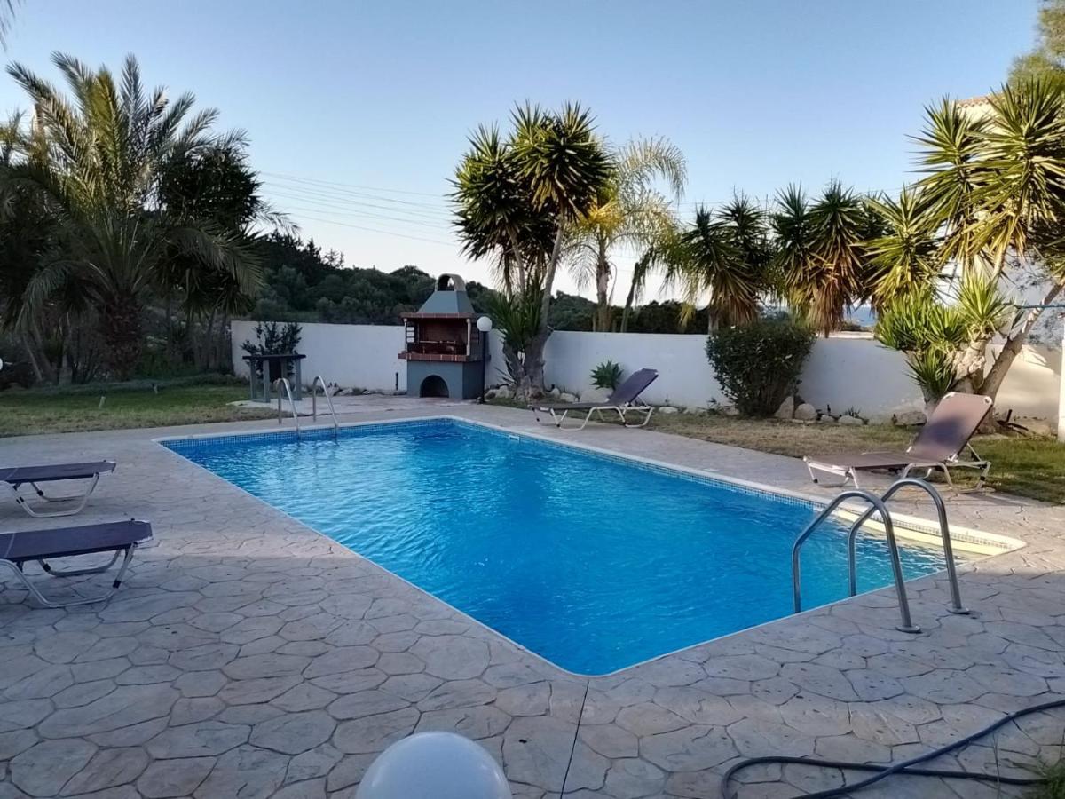 Villa Chrysanthemum Neo Chorio Exterior photo