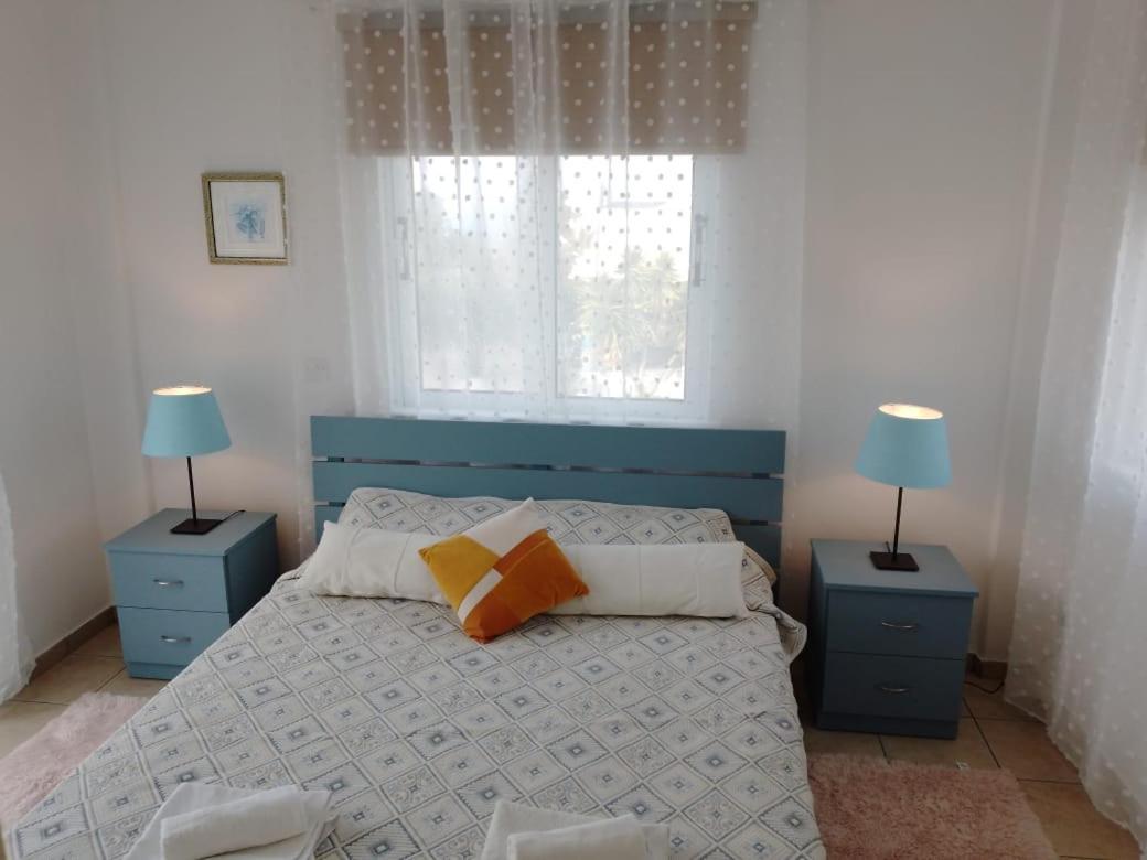 Villa Chrysanthemum Neo Chorio Exterior photo