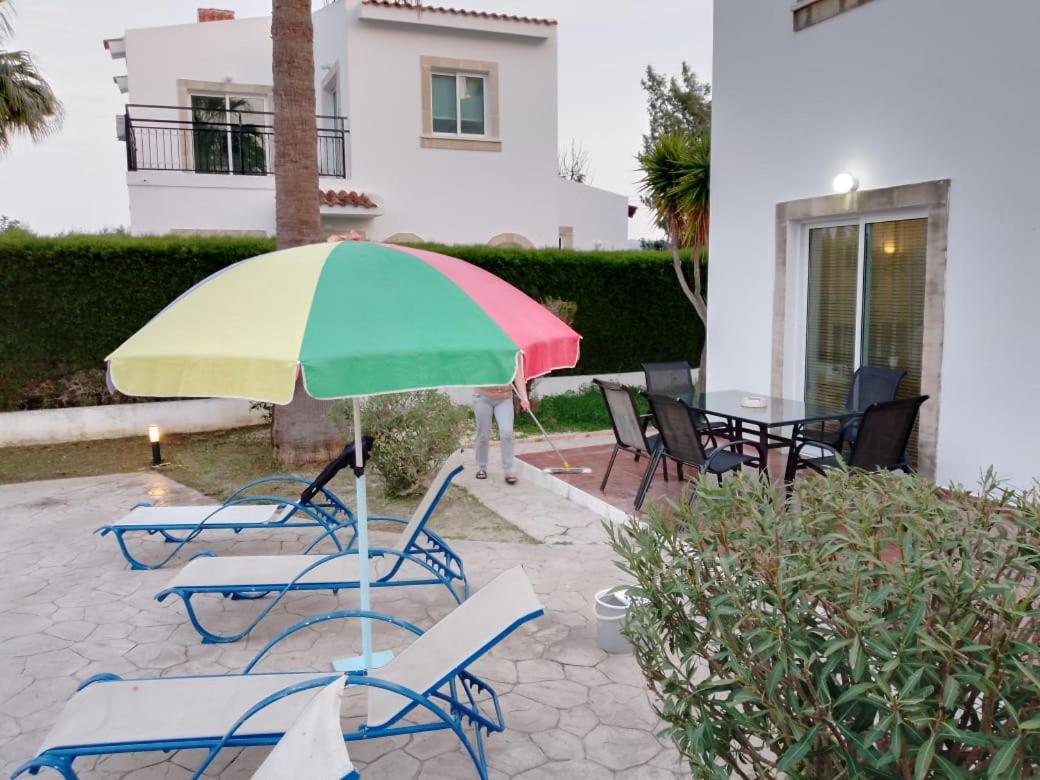 Villa Chrysanthemum Neo Chorio Exterior photo