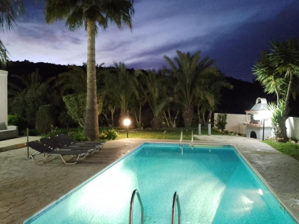Villa Chrysanthemum Neo Chorio Exterior photo
